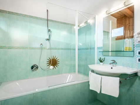 Double room Superior with La Varella view image 9