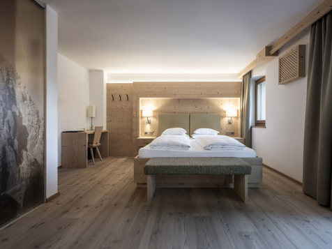 Double room Valley View with balcony  image 5