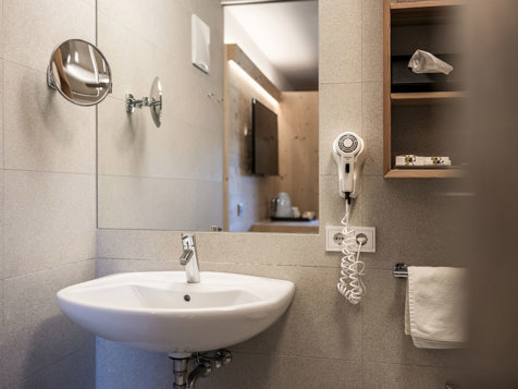 Double room Valley View with balcony  image 8