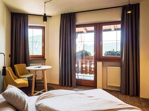 double room with balcony image 12