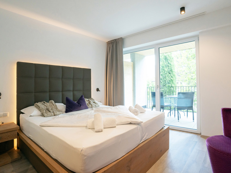 Double room with balcony image 4