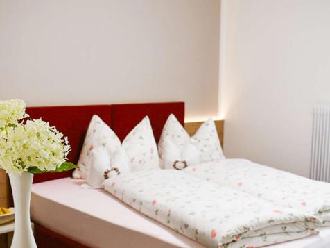 Double room with balcony image 5