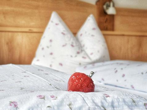 Double room with balcony (extra bed) image 6