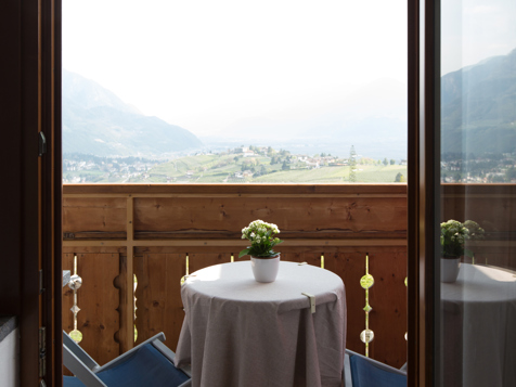 Double room with panoramic balcony image 4