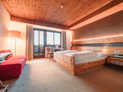 Double room with south balcony & Dolomites view image 8