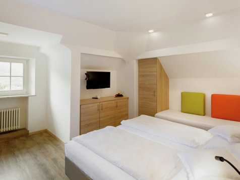 double room without balcony image 1