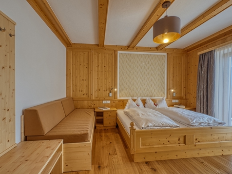 Double-, trible-bed-room superior image 10