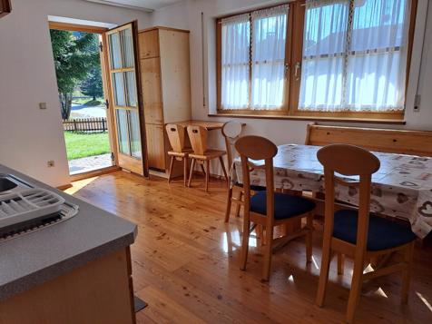 Drei-Zimmer-Wohnung image 4