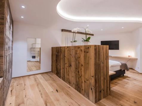 Eagle’s nest suite image 2