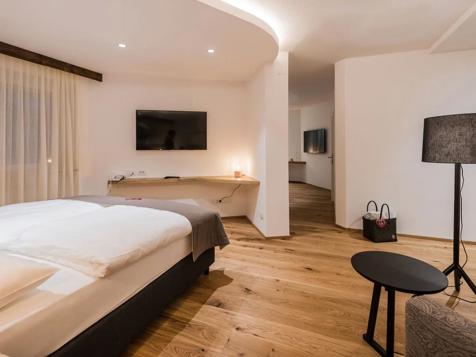 Eagle’s nest suite image 4