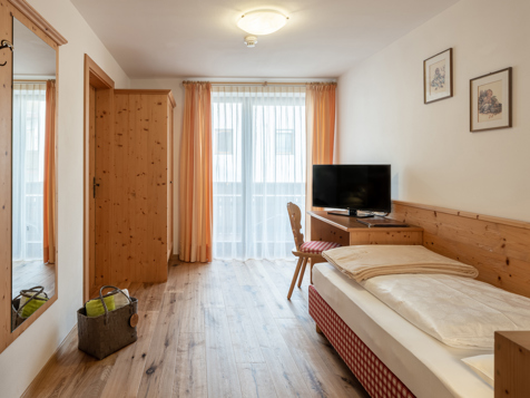 Einbettzimmer image 4