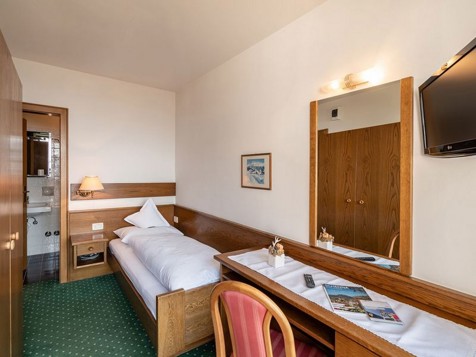 Einbettzimmer mit Südbalkon image 1