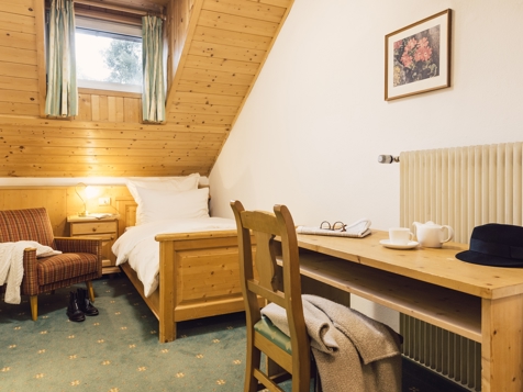 Einzelzimmer 307 image 2