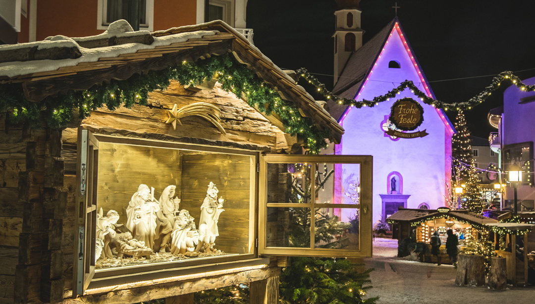 Bussi tirino Paese di Natale, magia del Natale a Ortisei - alto-adige.com