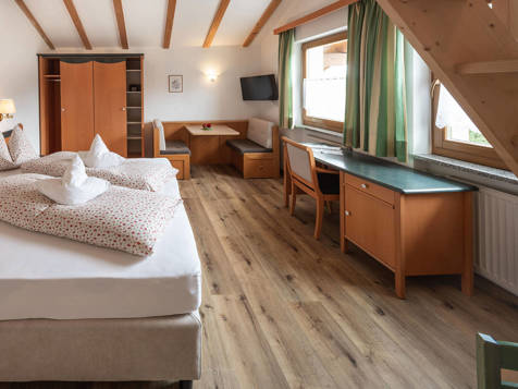 Familien­zimmer B image 2