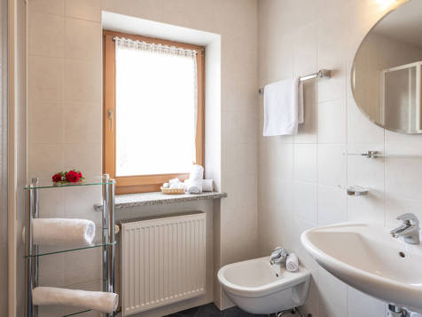 Familien­zimmer B image 3