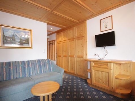 Familienzimmer Nebenhaus image 2