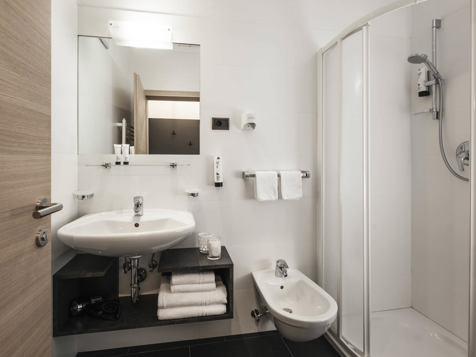 FAMILY SUITE image 5