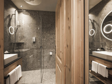 Fanes Family image 5