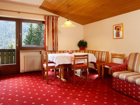 Ferienwohnung Latemar image 2