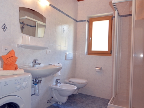 Ferienwohnung Latemar image 3