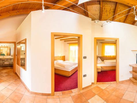 Ferienwohnung Lichtenberg und Maienburg image 1