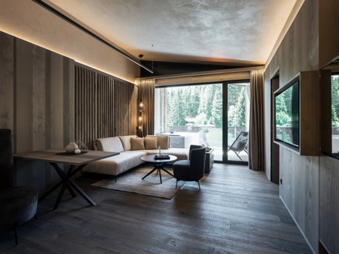 Forest Family Luxury image 6