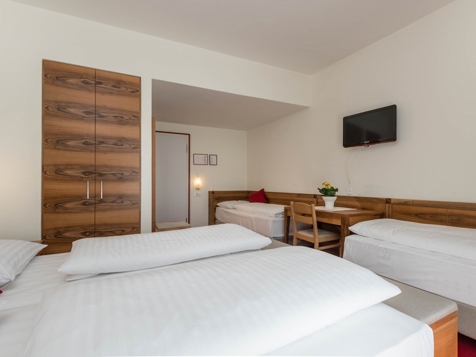 Four bed room image 6