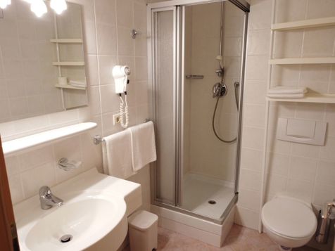 Fünfbettzimmer image 2