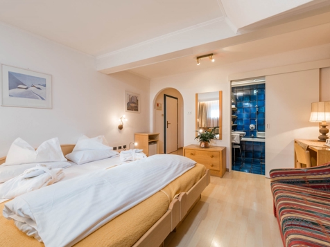 Fürstenzimmer image 3