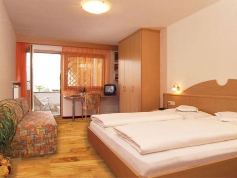 GARTEN DOUBLE ROOM image 1