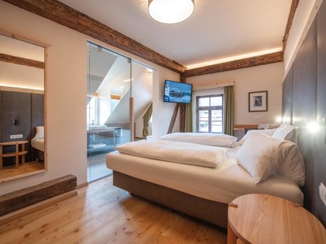 Gassenwirt Superior Urroggen image 1