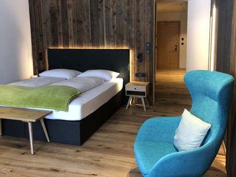Glacier Suite-4
