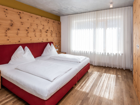 Grand Apartment image 11