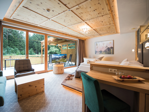 Green Suite image 3