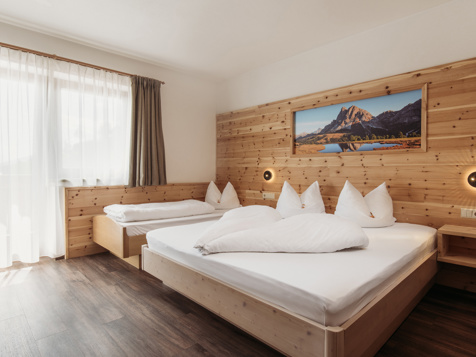 Großes Doppelzimmer 101mit Kirch- Panoramablick image 11