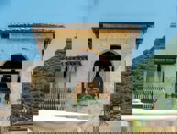 Historic buildings in Garda