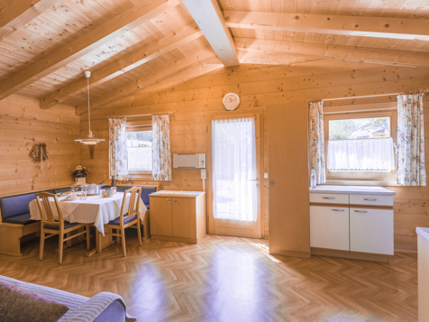 Holzbungalow image 2