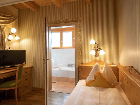 Hotel***GSTÖR, Haupthaus, Einbettzimmer image 6