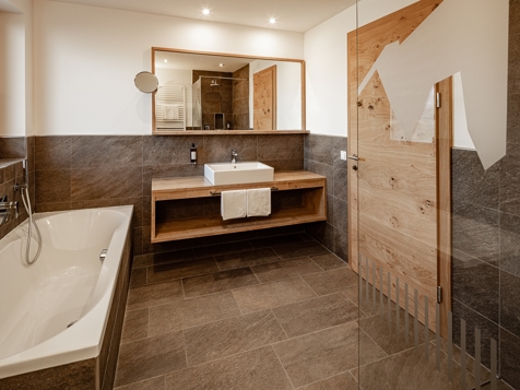 Huberhof suite image 7