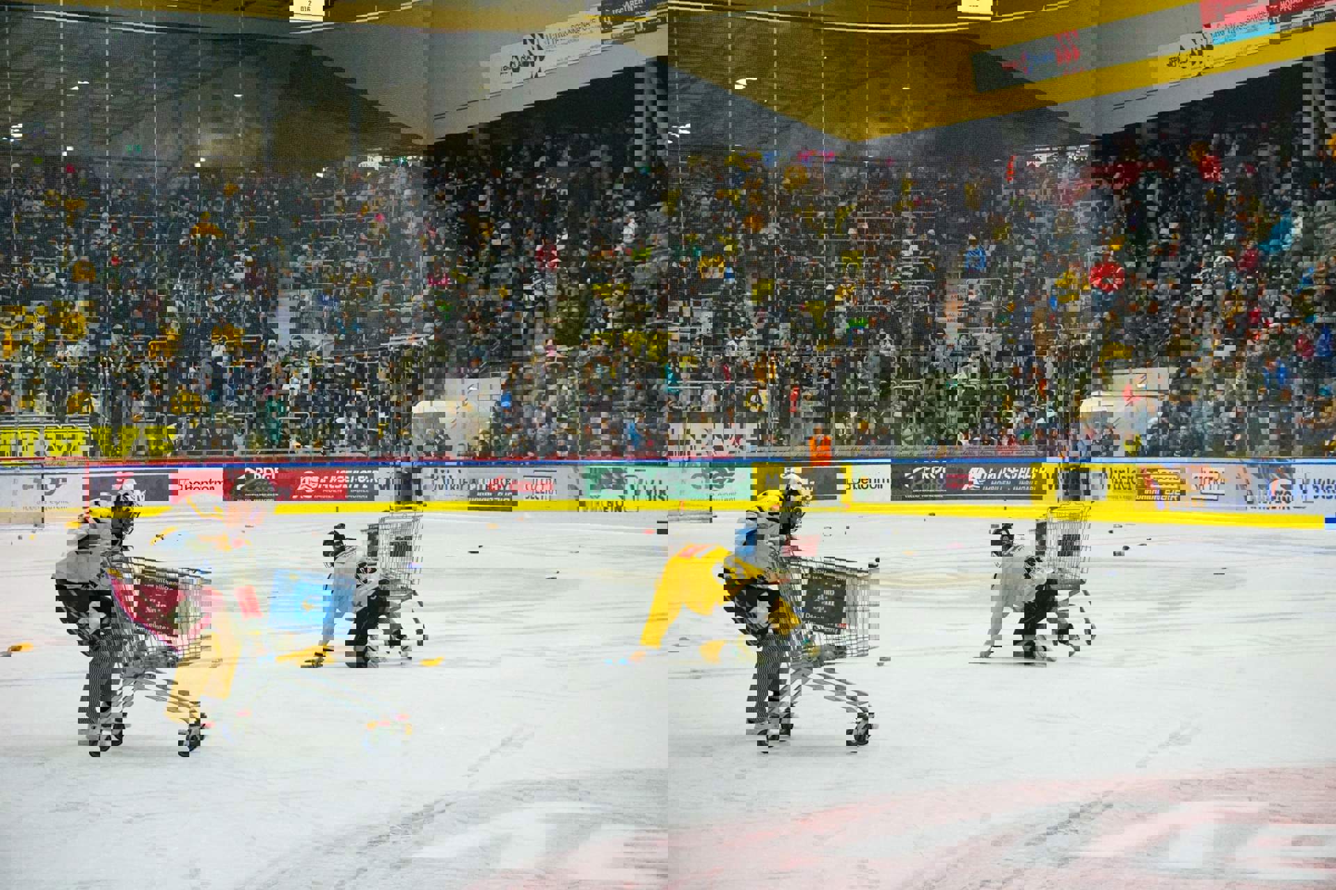 Ice Hockey in Bruneck Ice Hockey in Bruneck