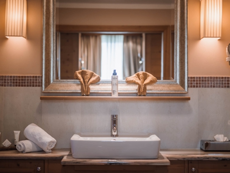 Jacuzzi Suite-9