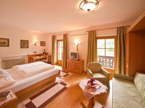 Junior Suite image 1