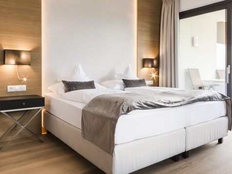 JUNIOR SUITE image 1