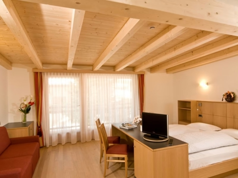 Junior Suite image 2