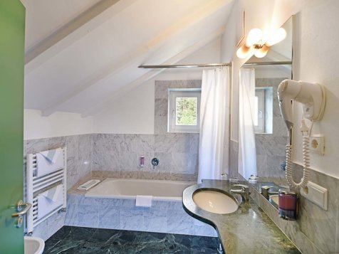 Junior Suite image 9