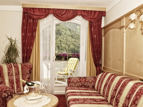 JUNIOR SUITE-8