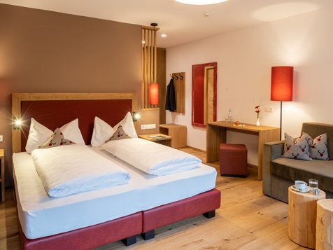Junior Suite Riverside image 2
