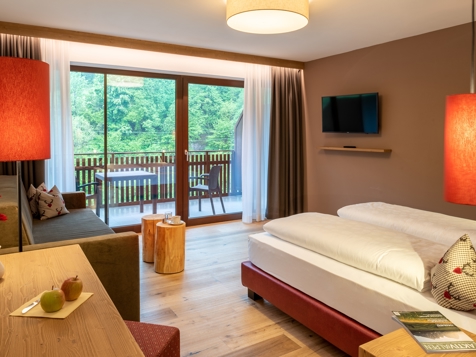 Junior Suite Riverside image 3