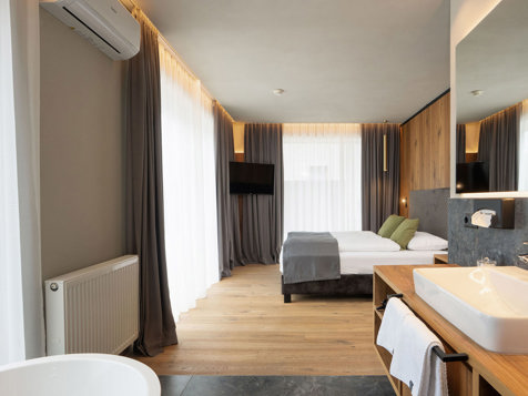 Kronplatz Luxury Suite image 11